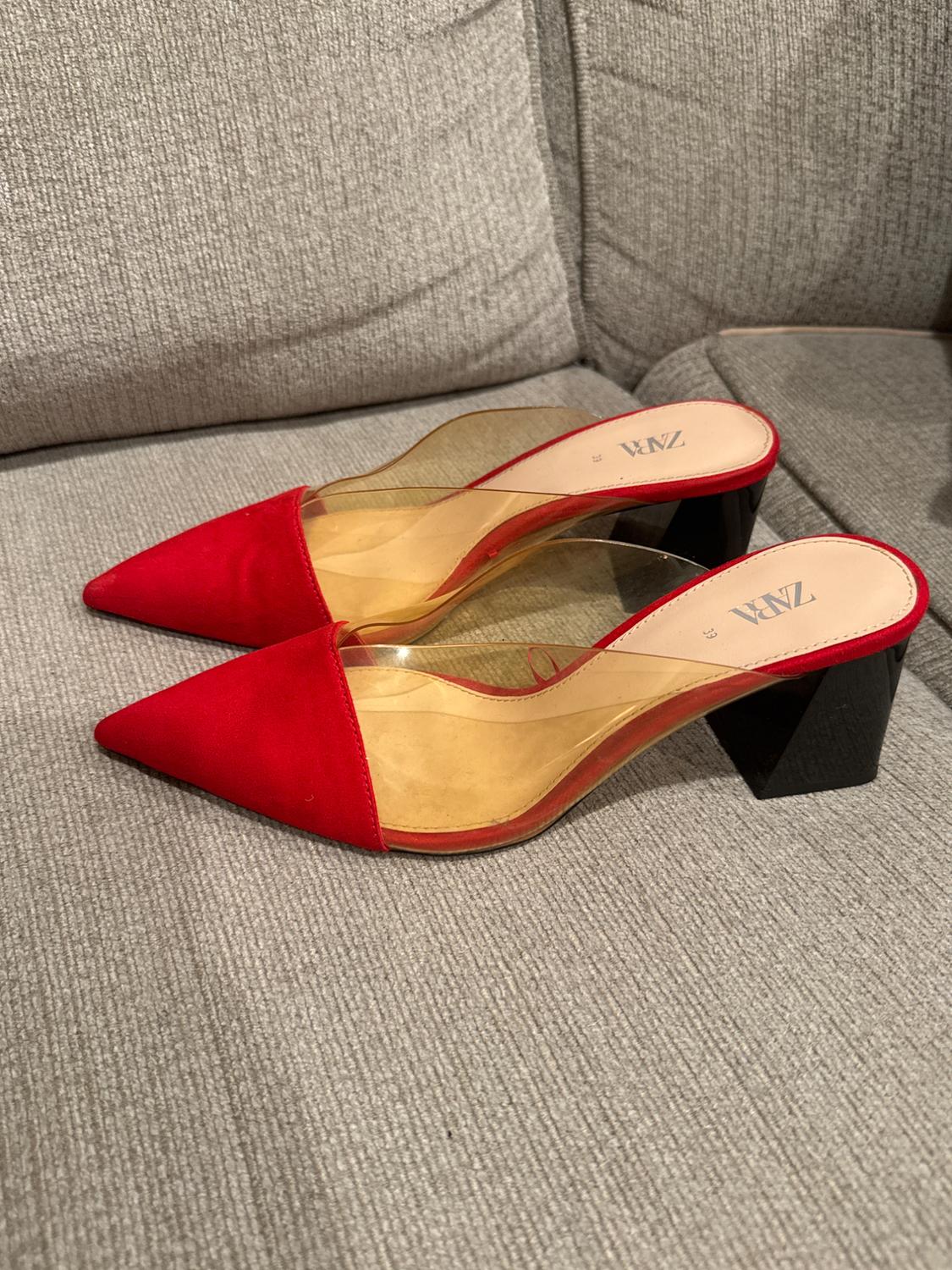 VINYL RED HEELS - Image 2
