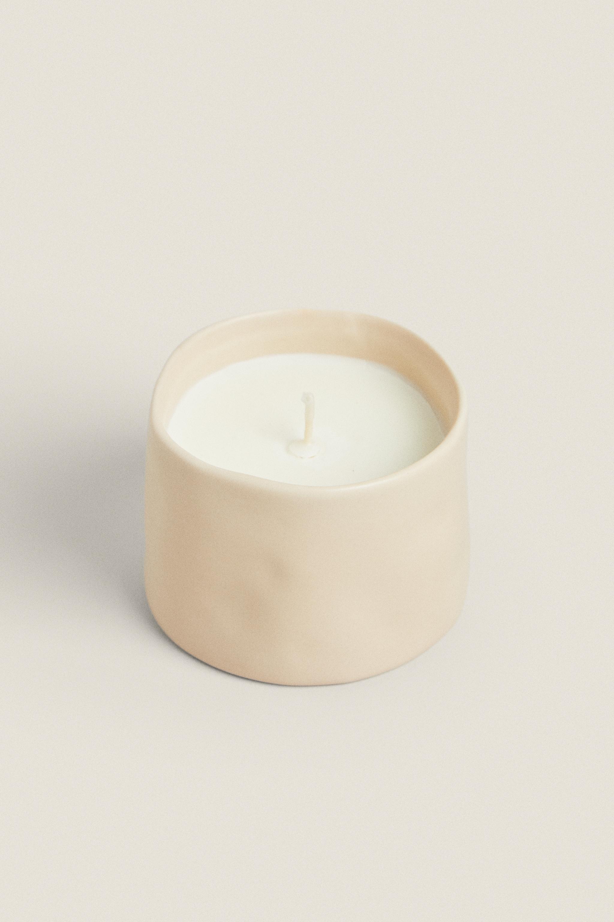 (150 G) FLORAL TONKA SCENTED CANDLE - Black / Yellow - Zara
