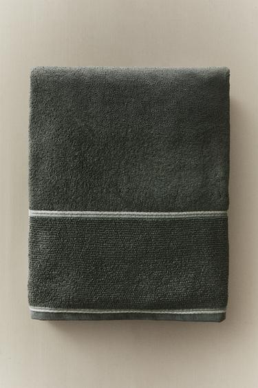 Zaras BADHANDDUK MED RISSTYGNSKANT - Mörkgrön