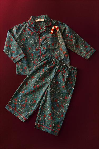 WEIHNACHTLICHER KINDERPYJAMA MIT PAISLEY-MUSTER - Dunkelgrün von Zara