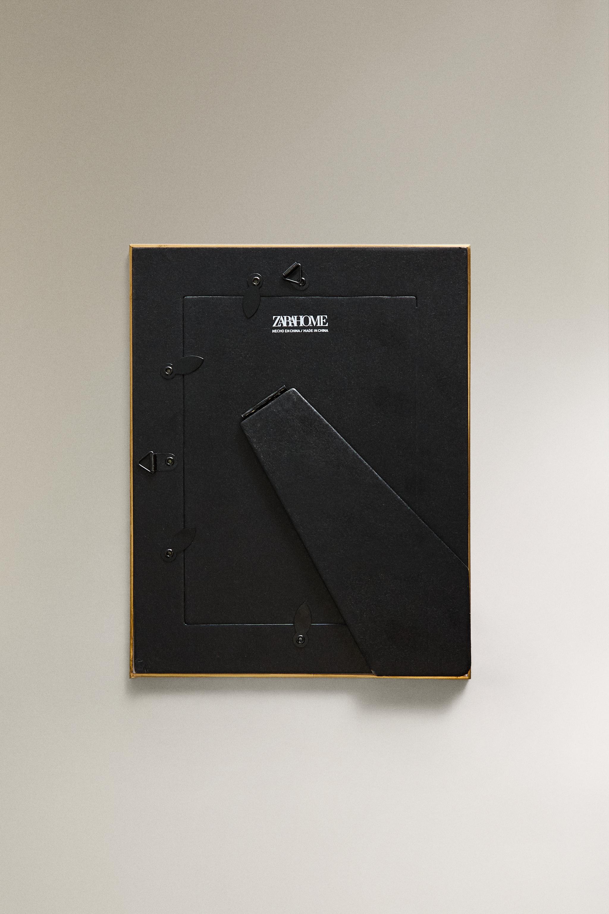 zara  フォトフレーム THIN METAL PHOTO FRAME - Golden | ZARA United States