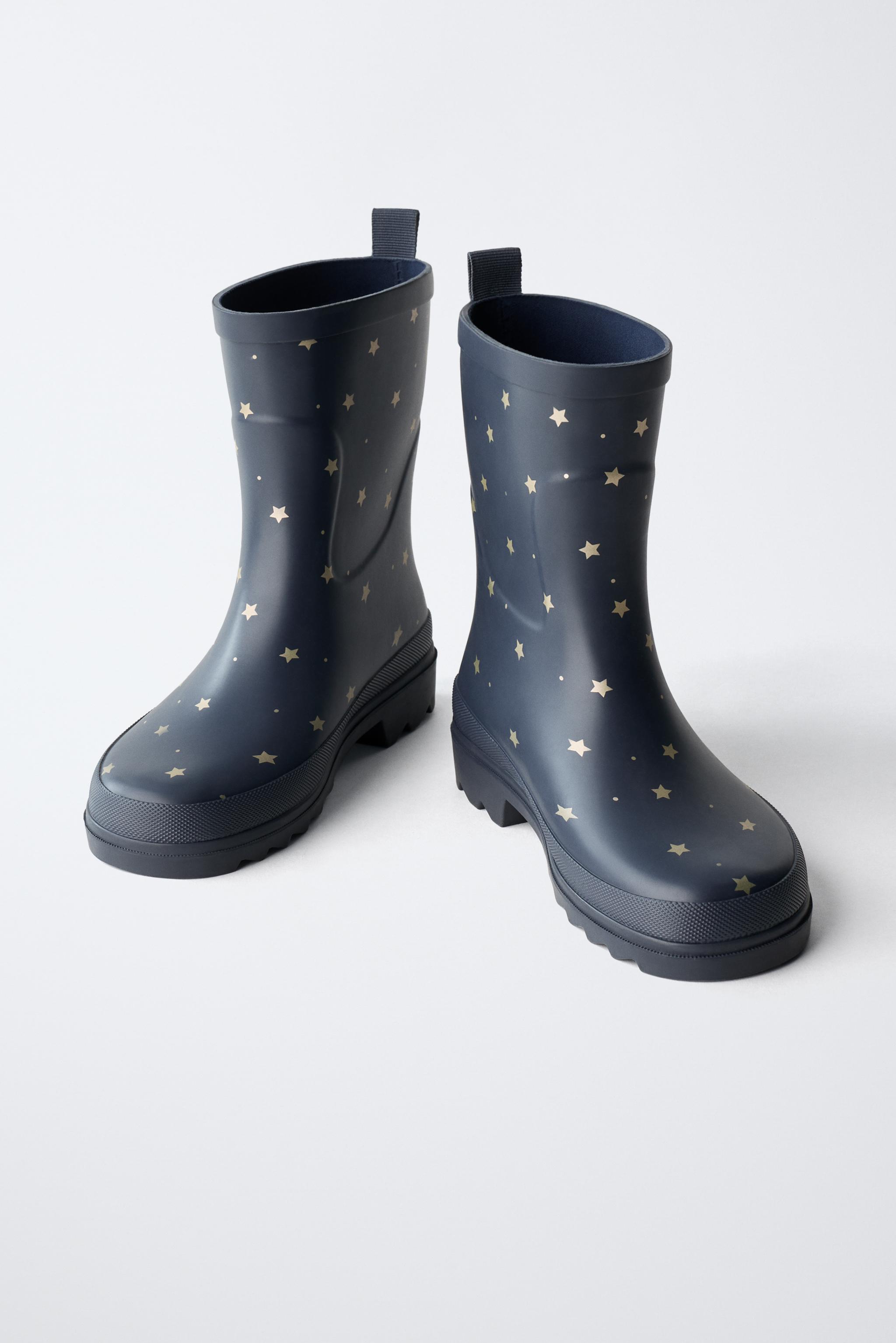 STAR PRINT RAIN BOOTS