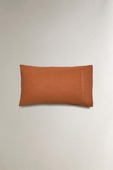 KIDS' DYED PILLOWCASE - Brick by Zara - Image 2