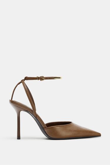 ZAPATO TACÓN DETALLE METÁLICO - Marrón de Zara