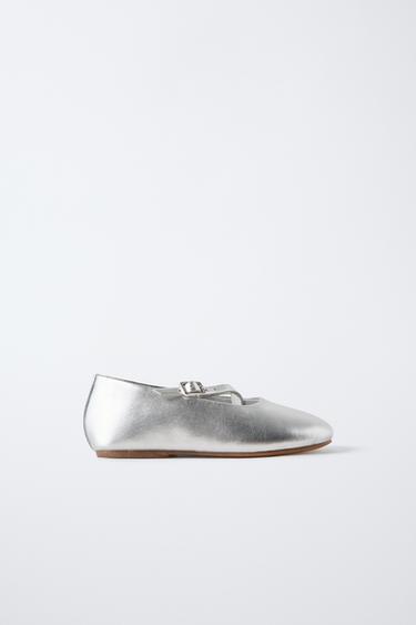 BAILARINA METALIZADA - Plata de Zara