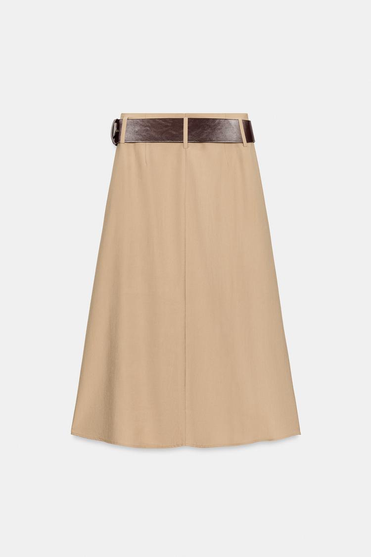 Falda midi con cinturón y vuelo 5
