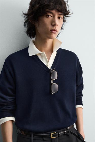 PULL RELAXED FIT À COL EN V - Bleu marine de Zara - Image 6