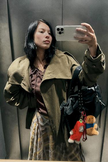 БРЕЛОК С ШАРМОМ «МИШКА-КЛУБНИЧКА» — КРАСНЫЙ от Zara — изображение 0