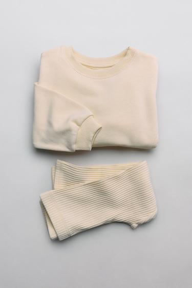 CONJUNTO JOGGING SUDADERA LAZO Y LEGGING RIB - Crudo/Amarillo de Zara
