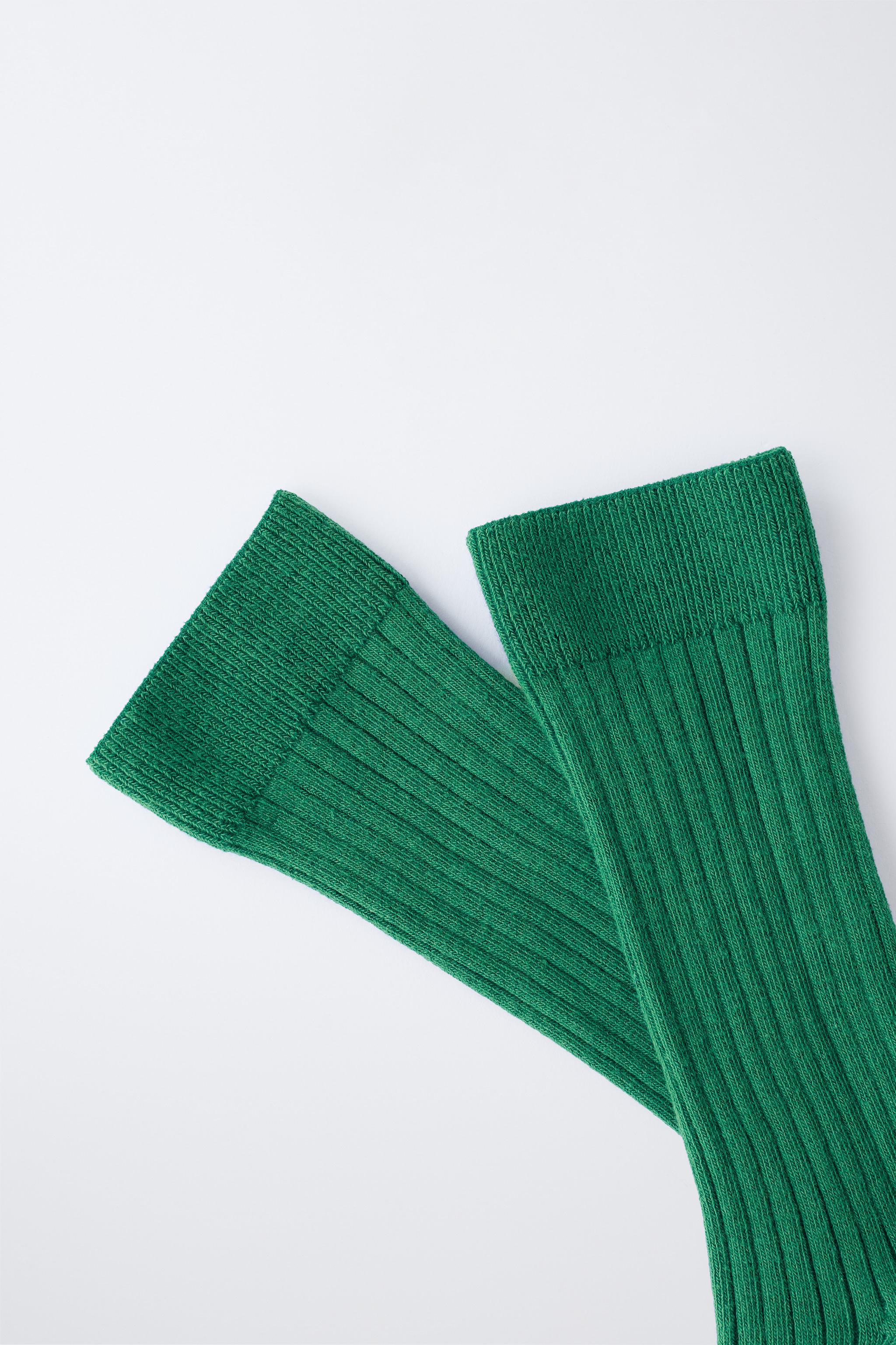 MID-CALF RIBBED SOCKS