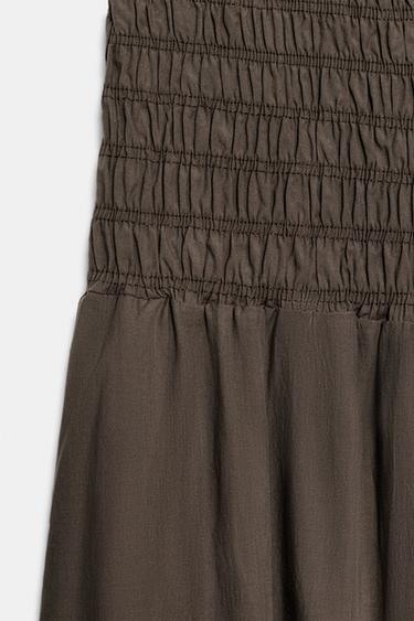 COMBINAISON RUSTIQUE À PLIS - Vison foncé de Zara - Image 6