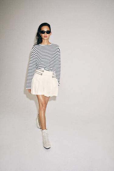 STRIPED COTTON AND LINEN T-SHIRT - Black / White by Zara