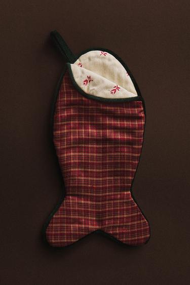 FISH PET CHRISTMAS STOCKING - Burgundy by Zara - Image 4
