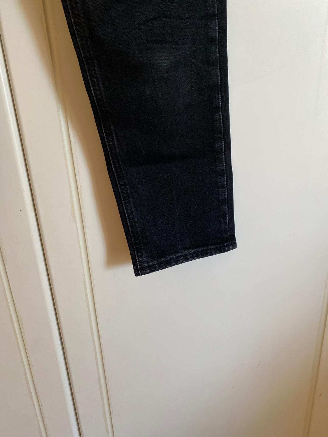 SLIM FIT HI-RISE JEANS - Image 2