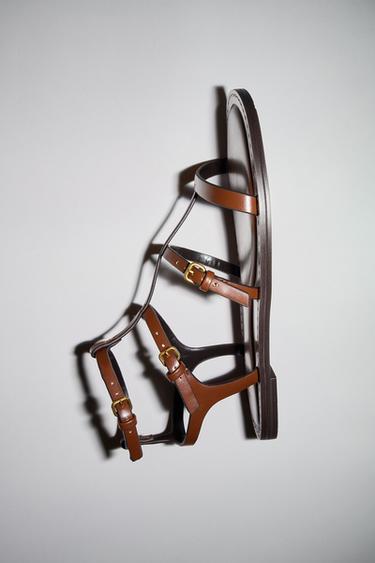 Zara STRAPPY BUCKLE SANDALS - Brown