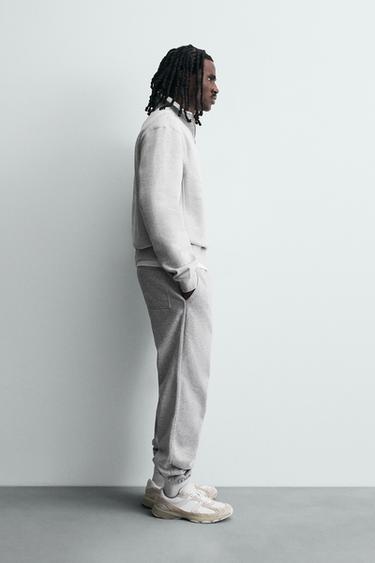 SURVÊTEMENT BASIQUE COL ZIPPÉ - 228 de Zara - Image 1