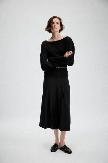 BERMUDA LARGA PINZAS - Negro de Zara