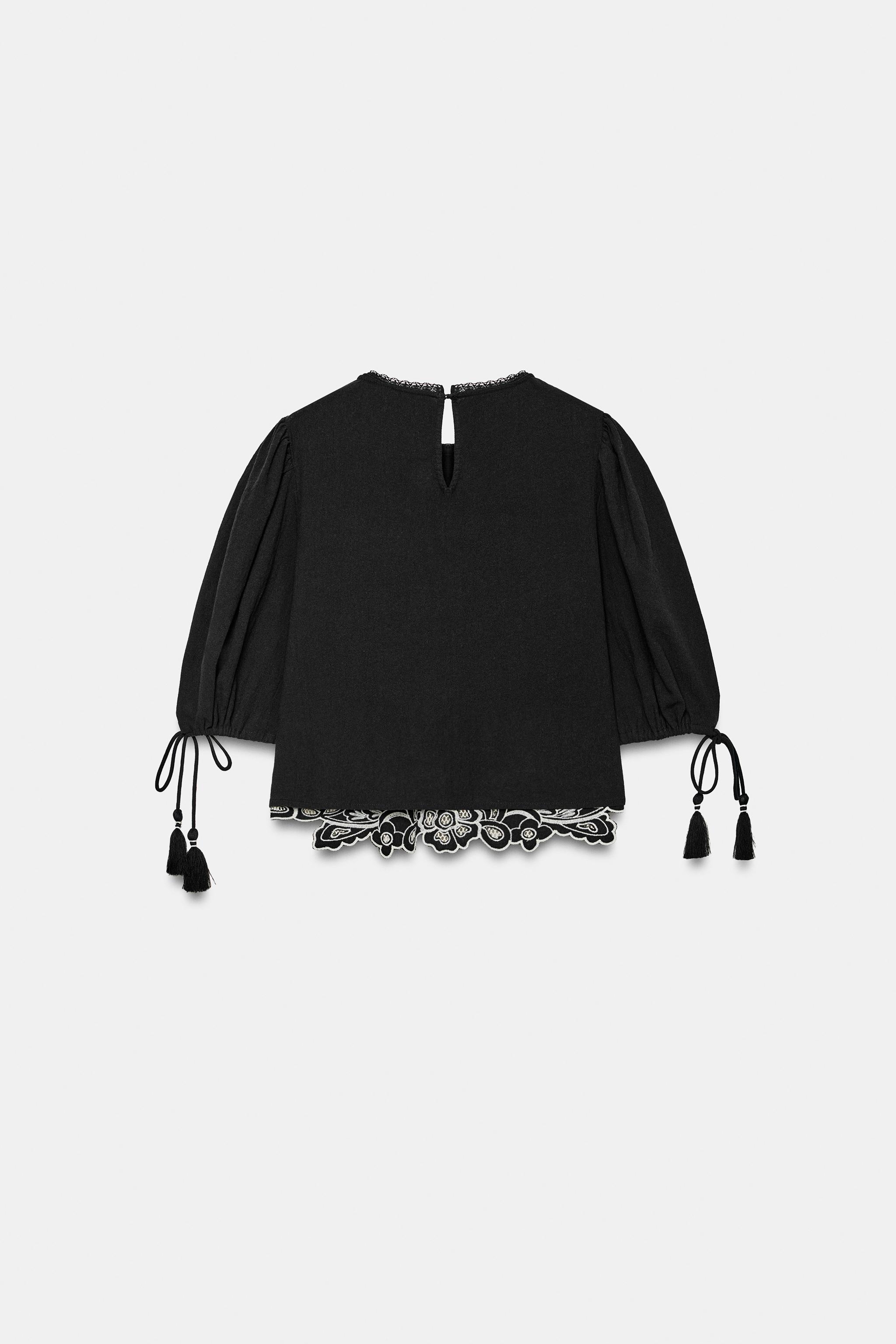 BLOUSE BRODÉE À MANCHES BOUFFANTES