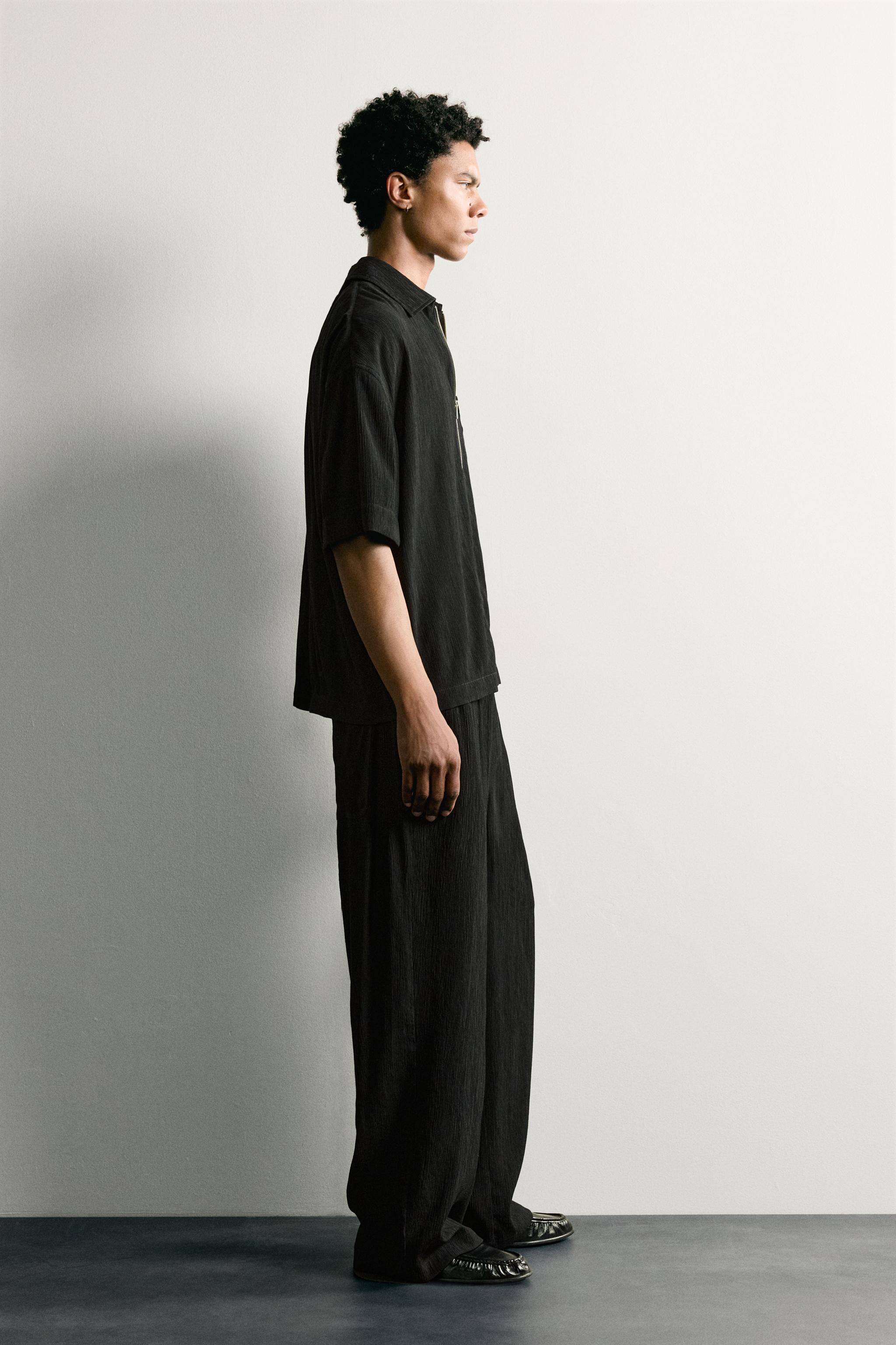 Мужские брюки Zara TEXTURED RELAXED FIT PANTS — фото 4