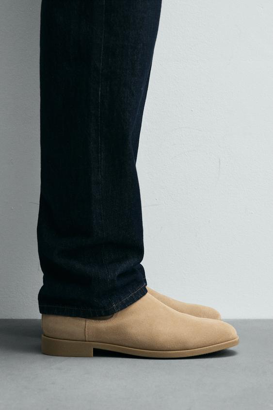 LEATHER CHELSEA BOOTS