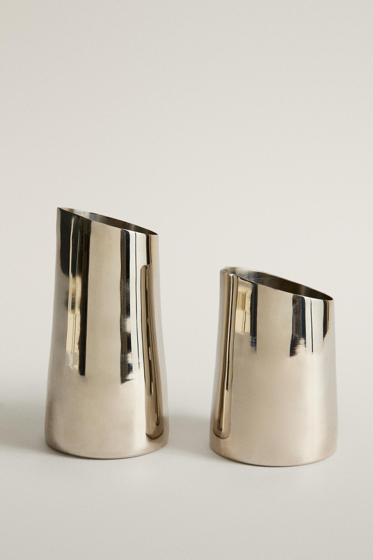 STEEL VASE — Silver