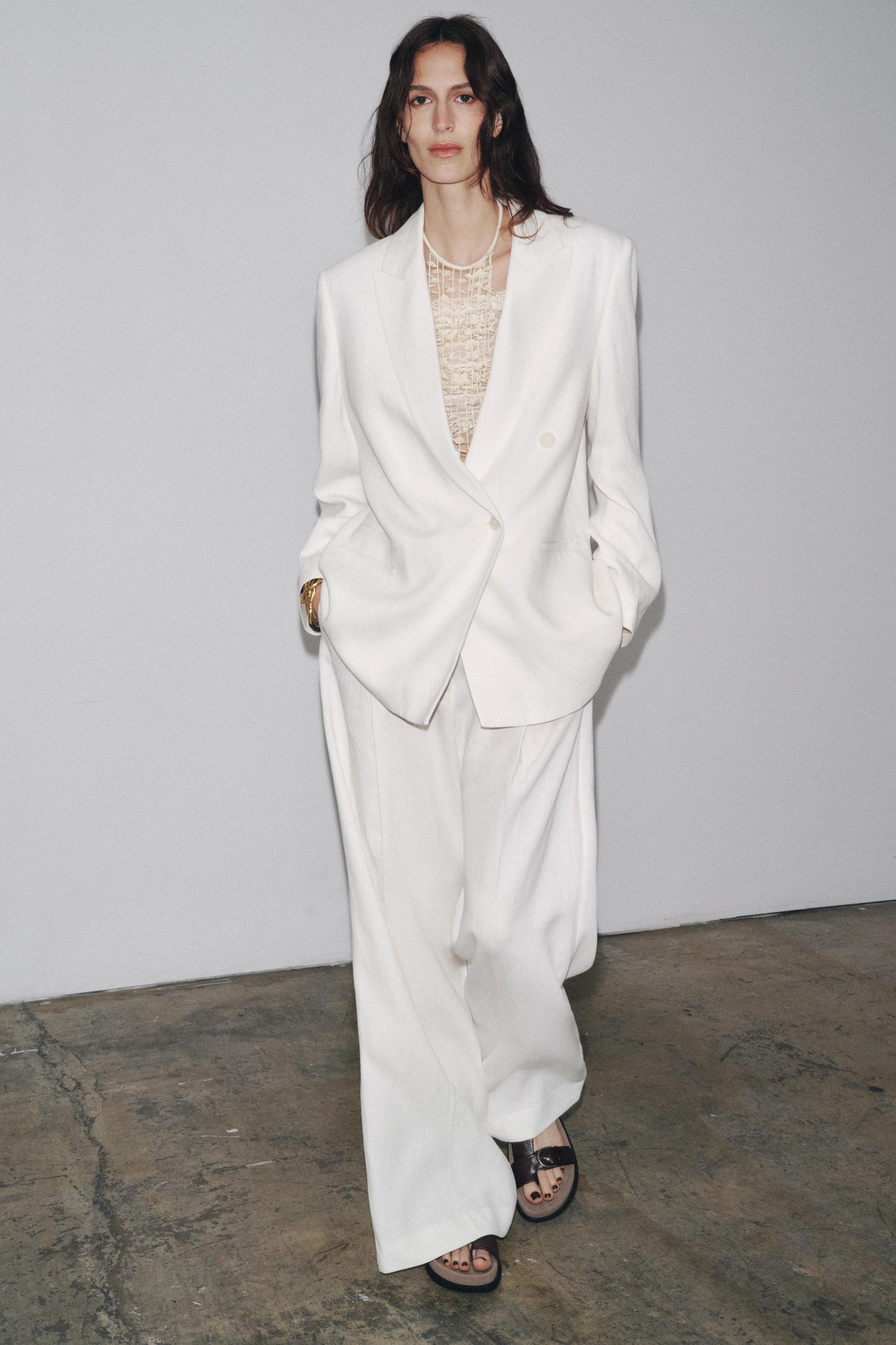 ZARA ホワイト スリーブレスジャケット&ワイドパンツセットアップ セットアップ – レディース | ZARA 日本