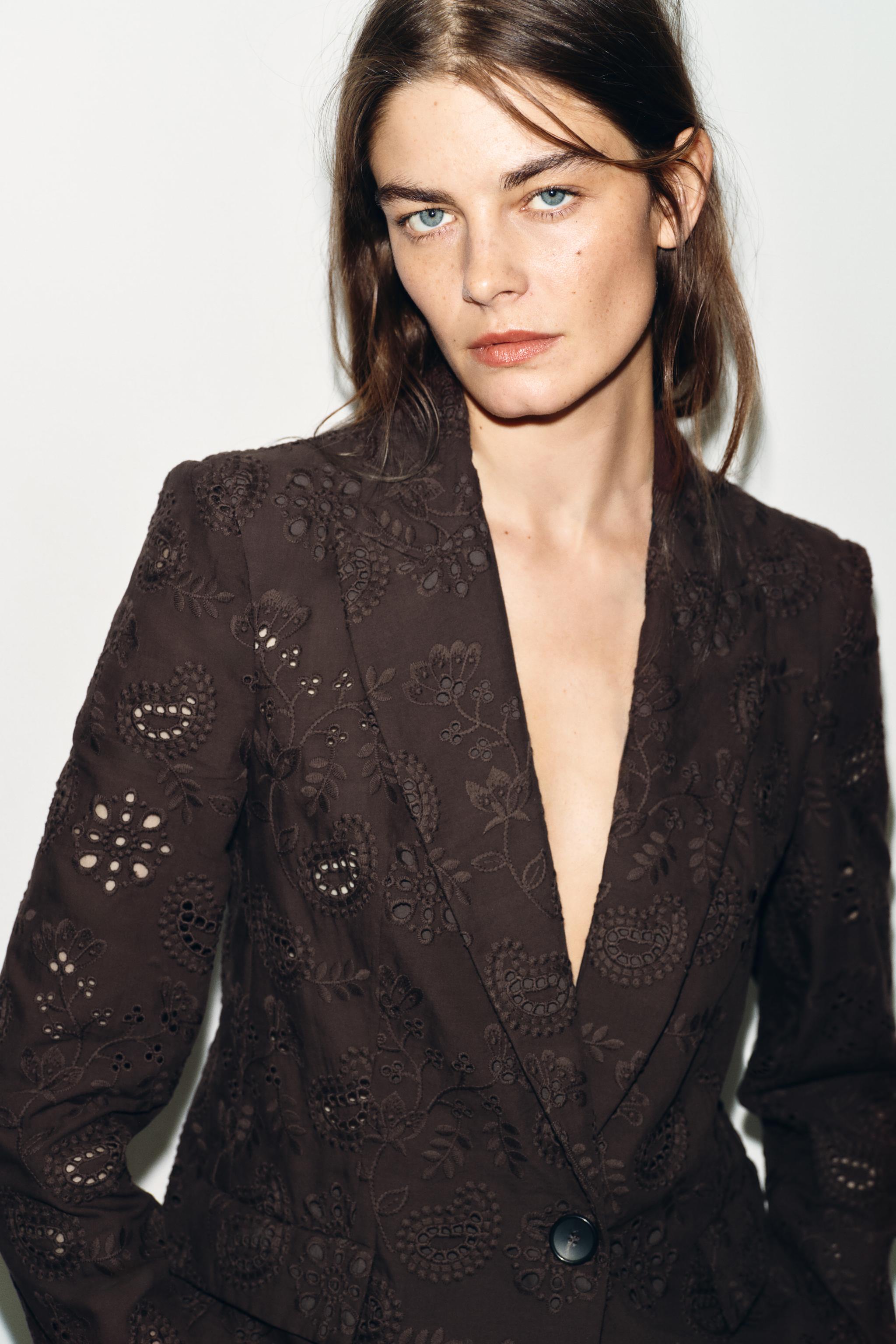 STRAIGHT BLAZER WITH EMBROIDERED PERFORATED SHOULDER PADS