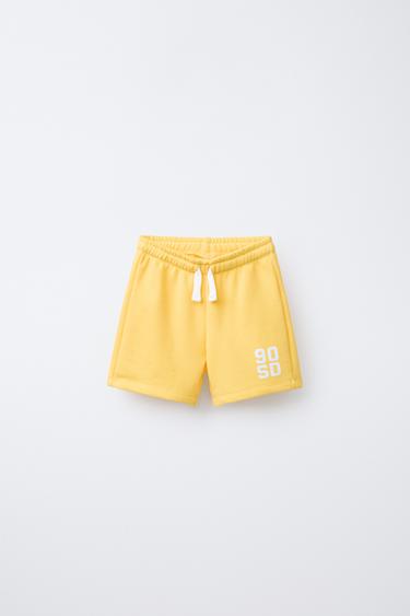 BERMUDA JOGGING ETIQUETA - Amarillo de Zara