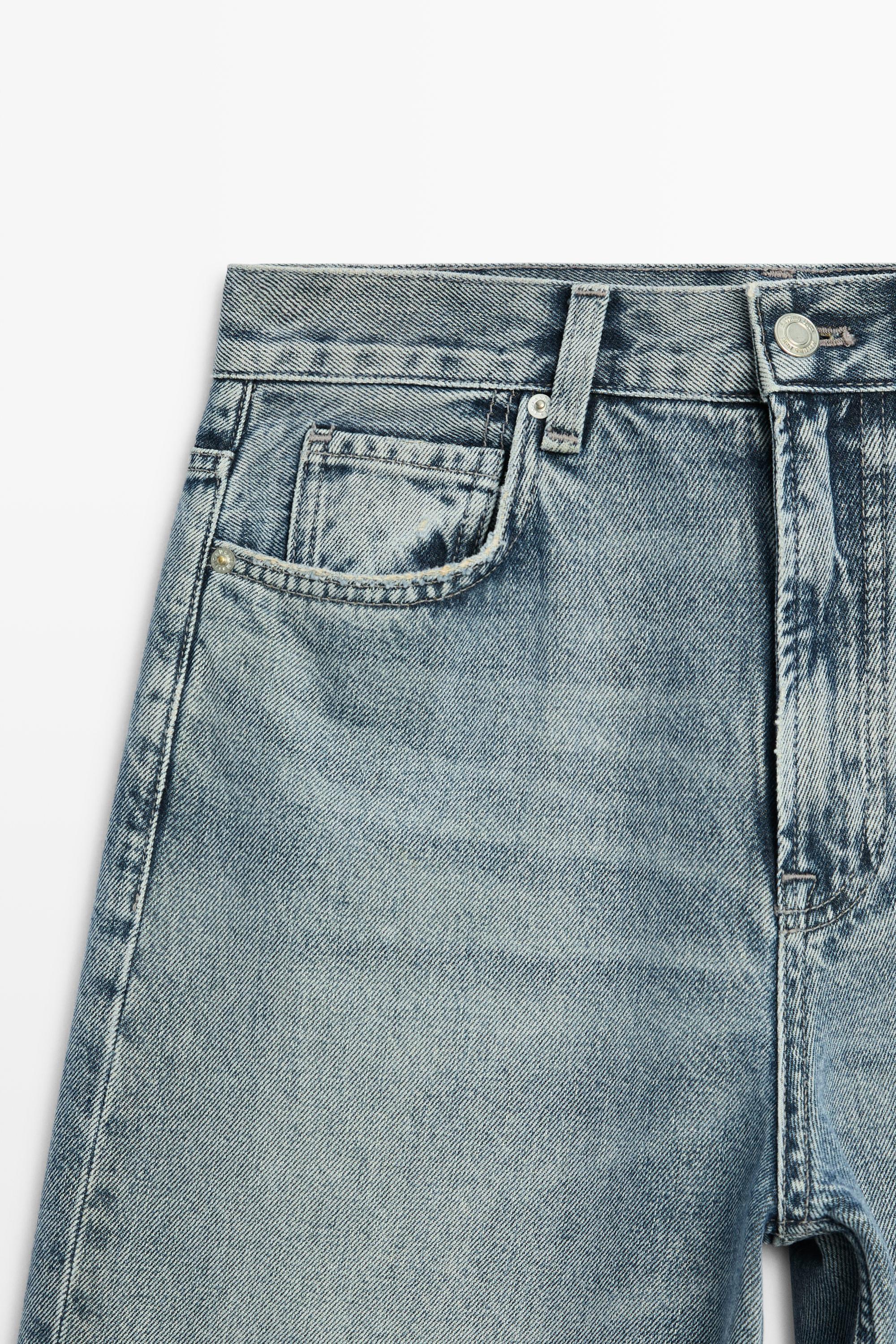 High-waist wide-leg jeans