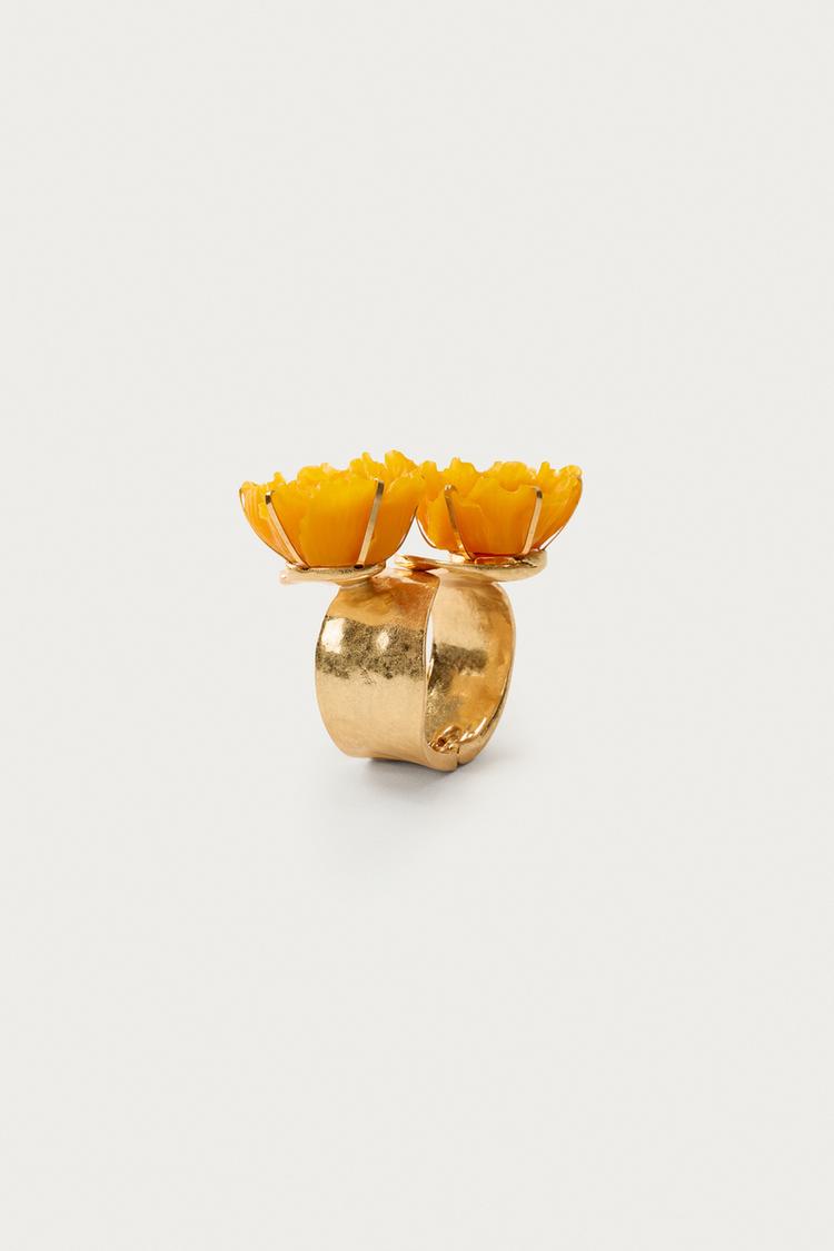 PULSERA MAXI DE FLOR DE RESINA METÁLICA MARISA BERENSON X ZARA 4