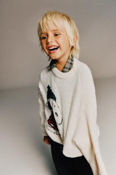 STRIKKET SWEATER MED ULD - SNOOPY PEANUTS™ - råhvid fra Zara