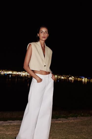 CHALECO CORTO CON LINO - Beige claro de Zara