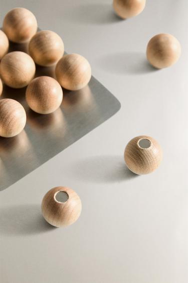 WOODEN MAGNETS (SET OF 16) - Light beige by Zara - Image 3