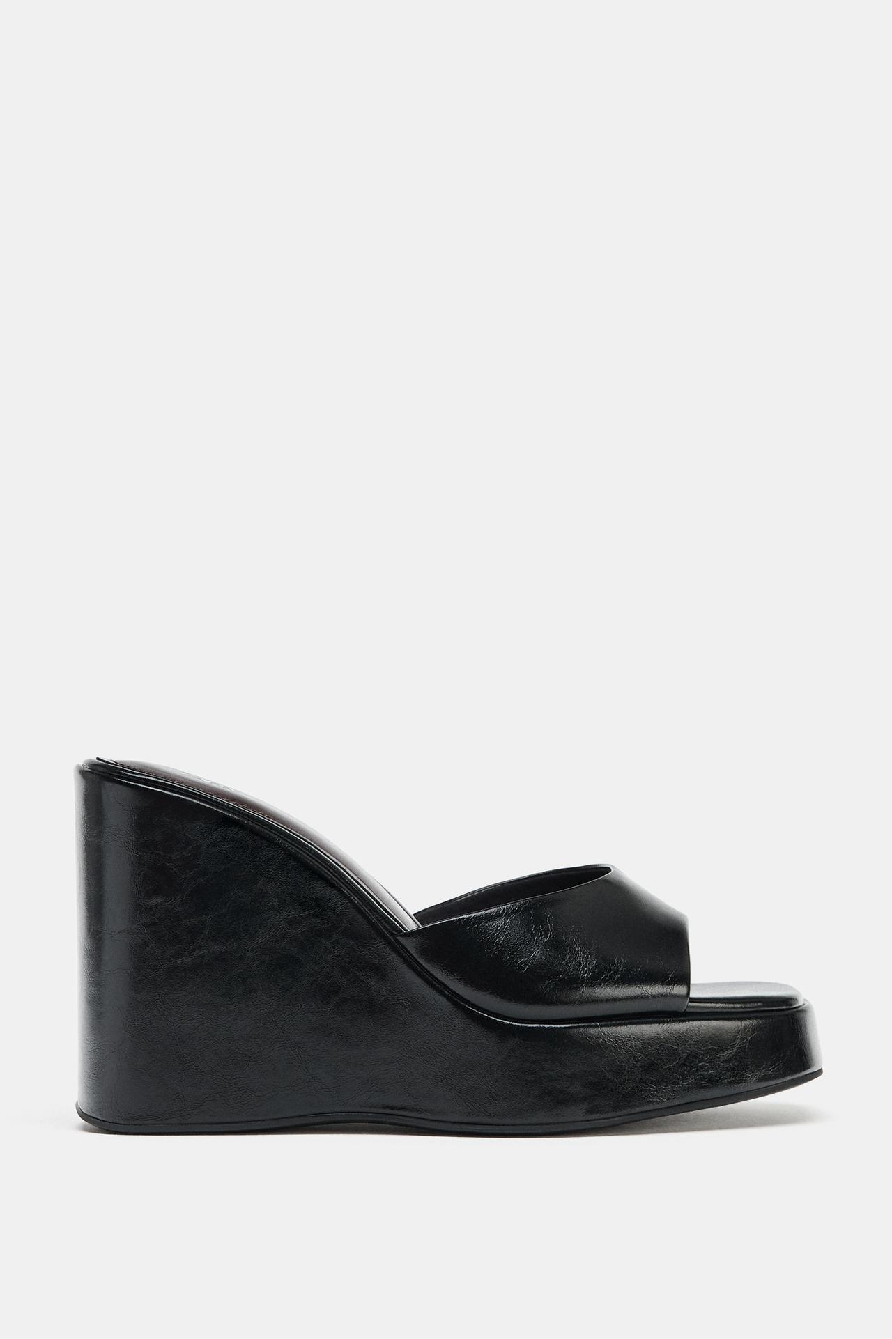 WEDGE HEELED SANDALS — Black