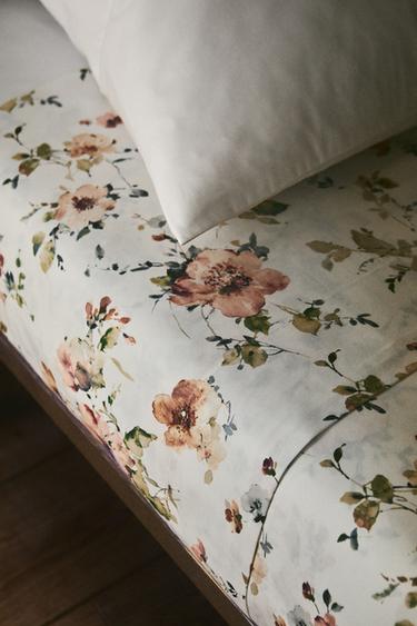 WILD FLOWERS SATEEN FLAT SHEET (300 THREAD COUNT) - Light beige by Zara - Image 4