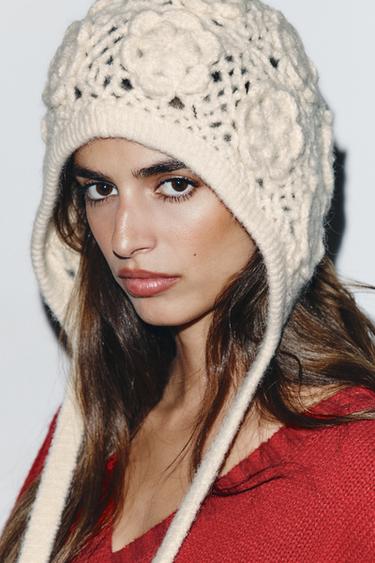 CAPOTA CROCHET FLORES RELIEVE - Crudo de Zara - Imagen 0