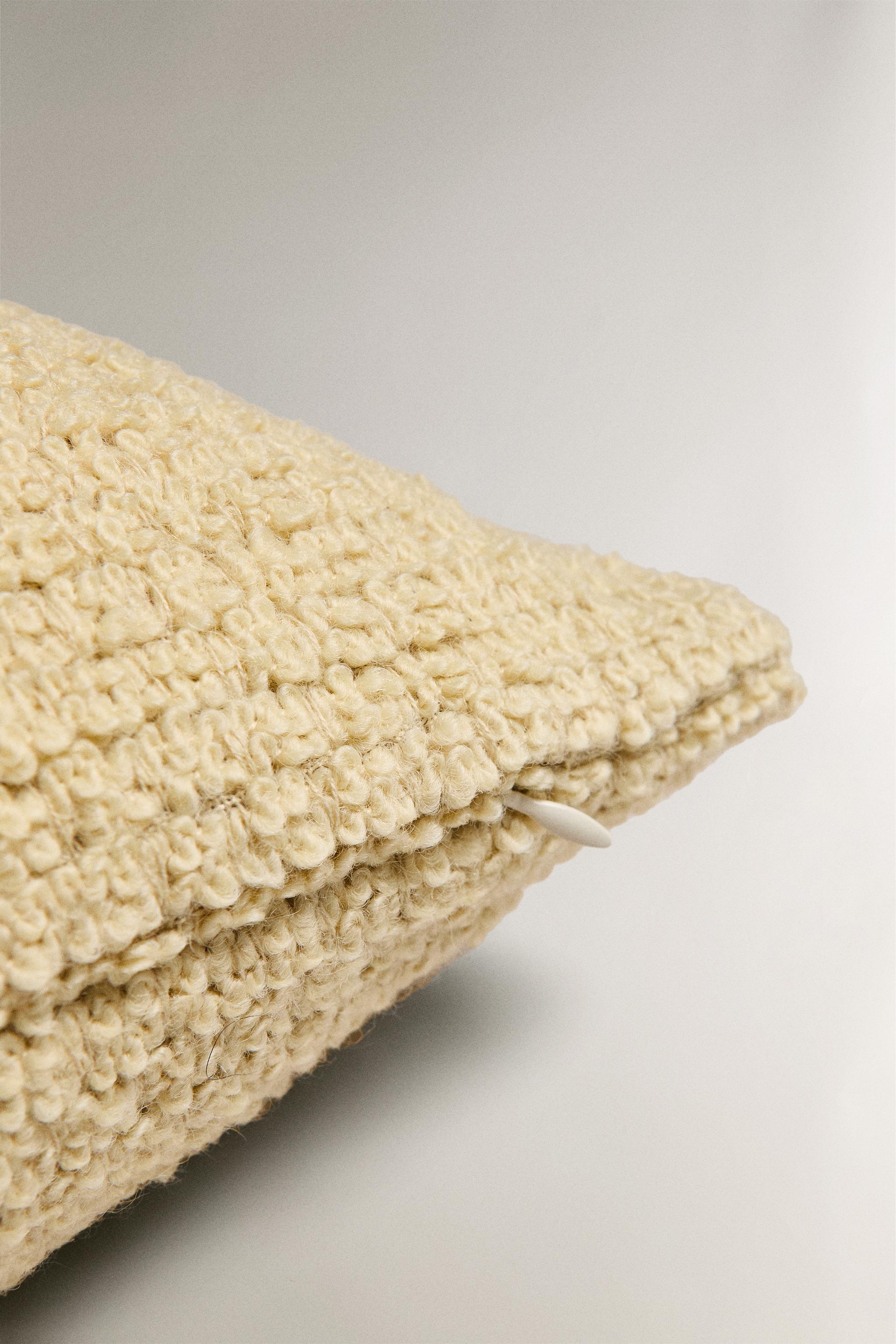 WAVY WOOL BLEND THROW PILLOW COVER