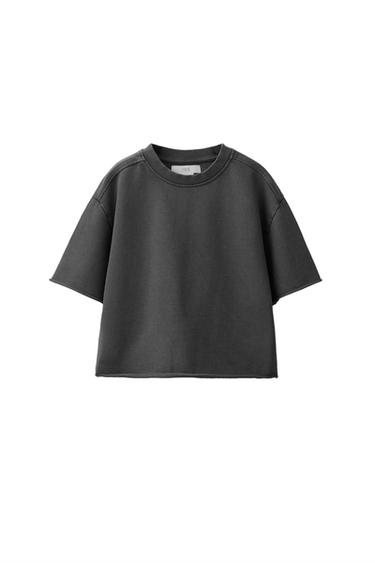 تيشيرت رياضي بمظهر مغسول - رمادي داكن الخاص بـ Zara