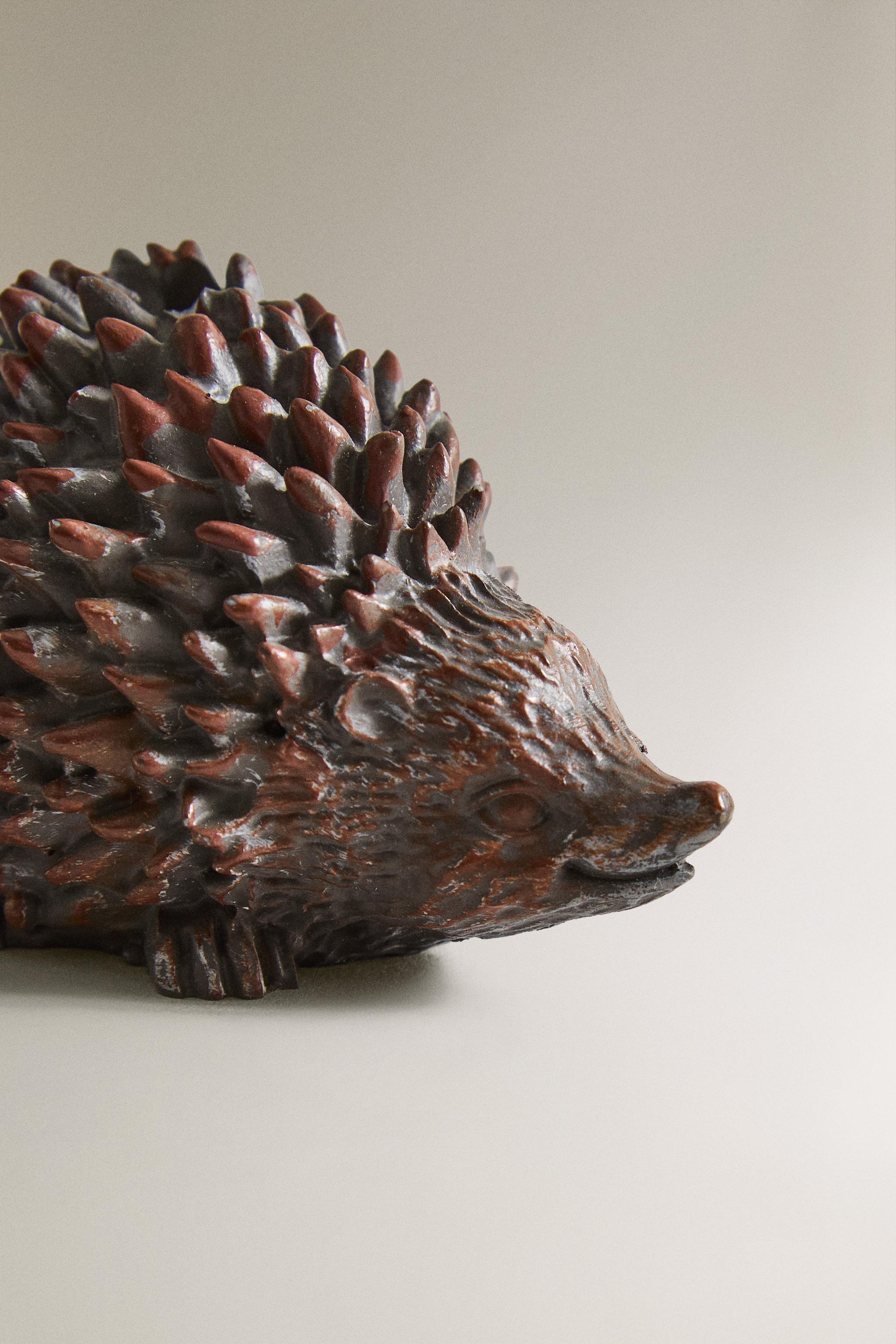 CHRISTMAS HEDGEHOG CANDLESTICK