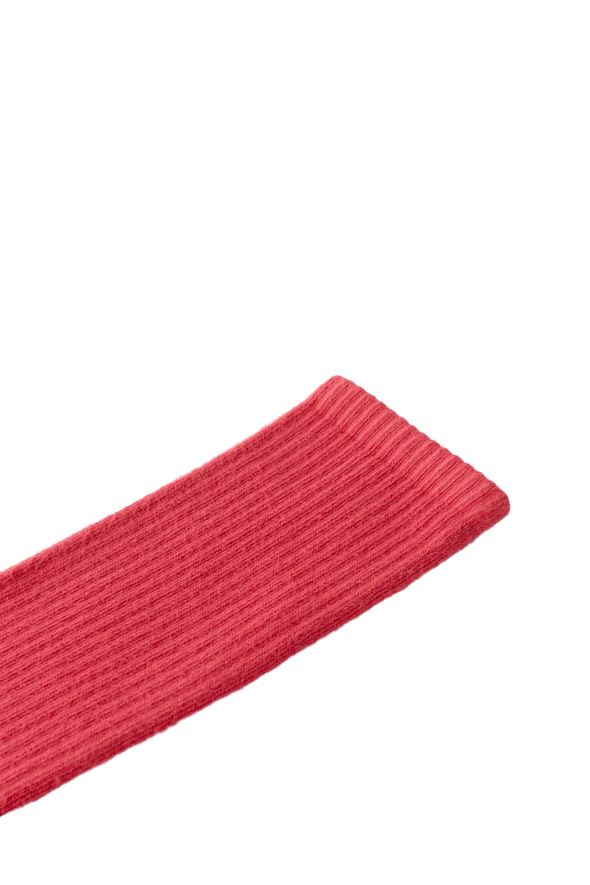 SOLID RIBBED MID-LENGTH SOCKS — Red
