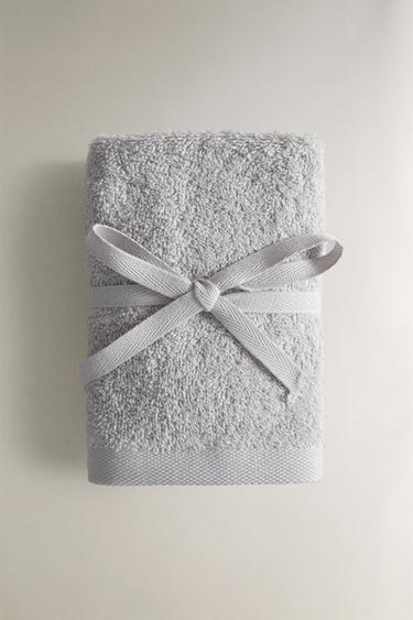 PACK OF HIGH-QUALITY COTTON HAND TOWELS (PACK OF 3) - Light grey by Zara - Image 0