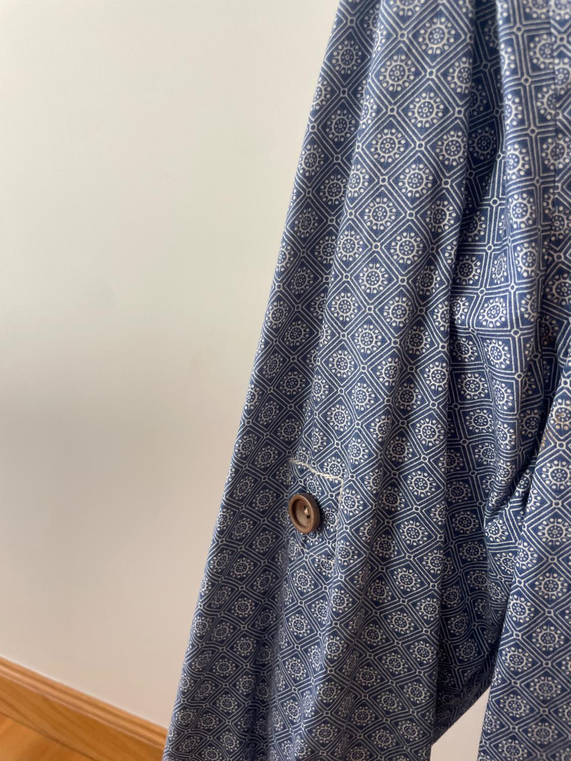 CAMISA ESTAMPADA EN TONO AZUL GRISACEO - Image 4