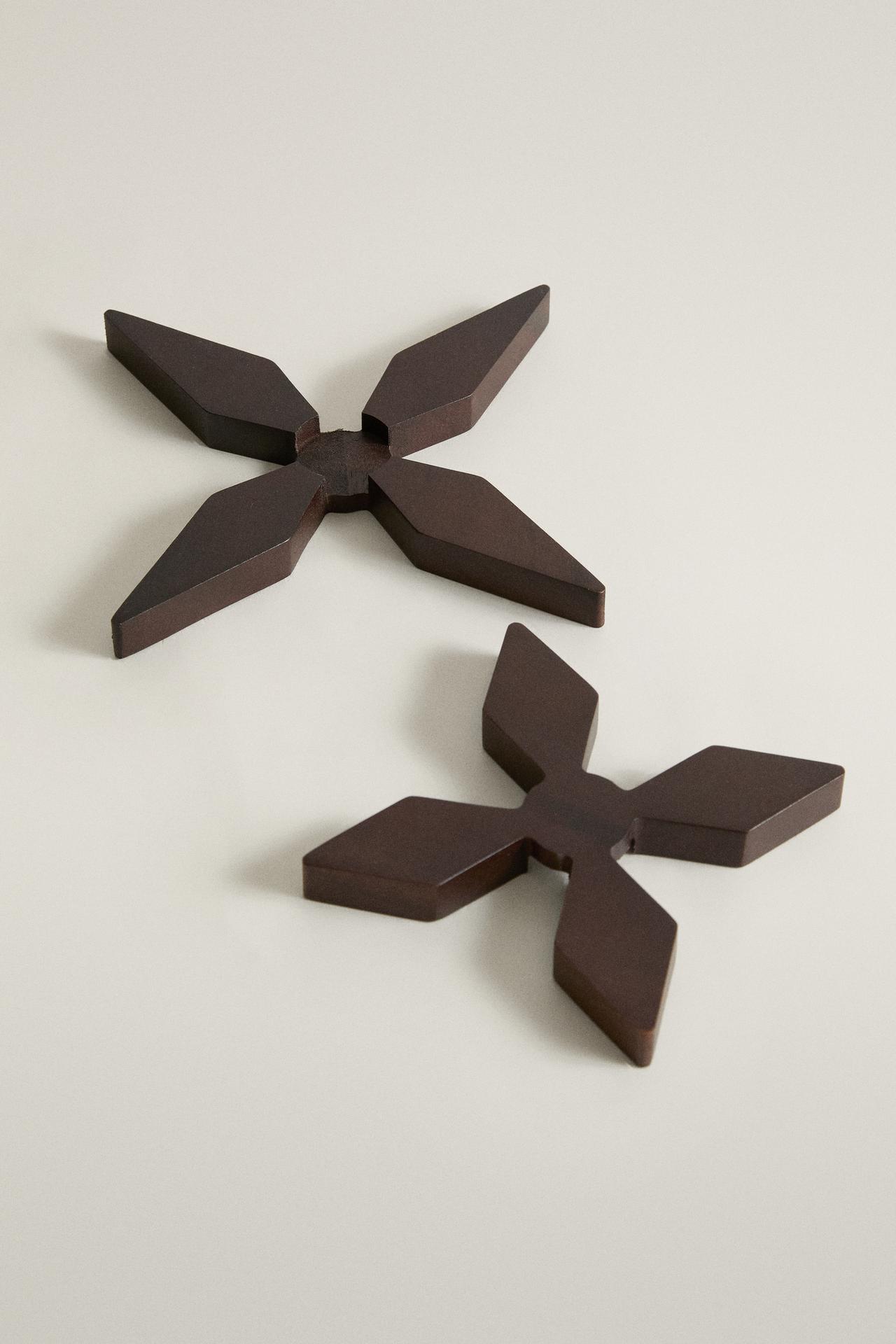 CHRISTMAS STAR WOODEN TRIVET — Dark brown