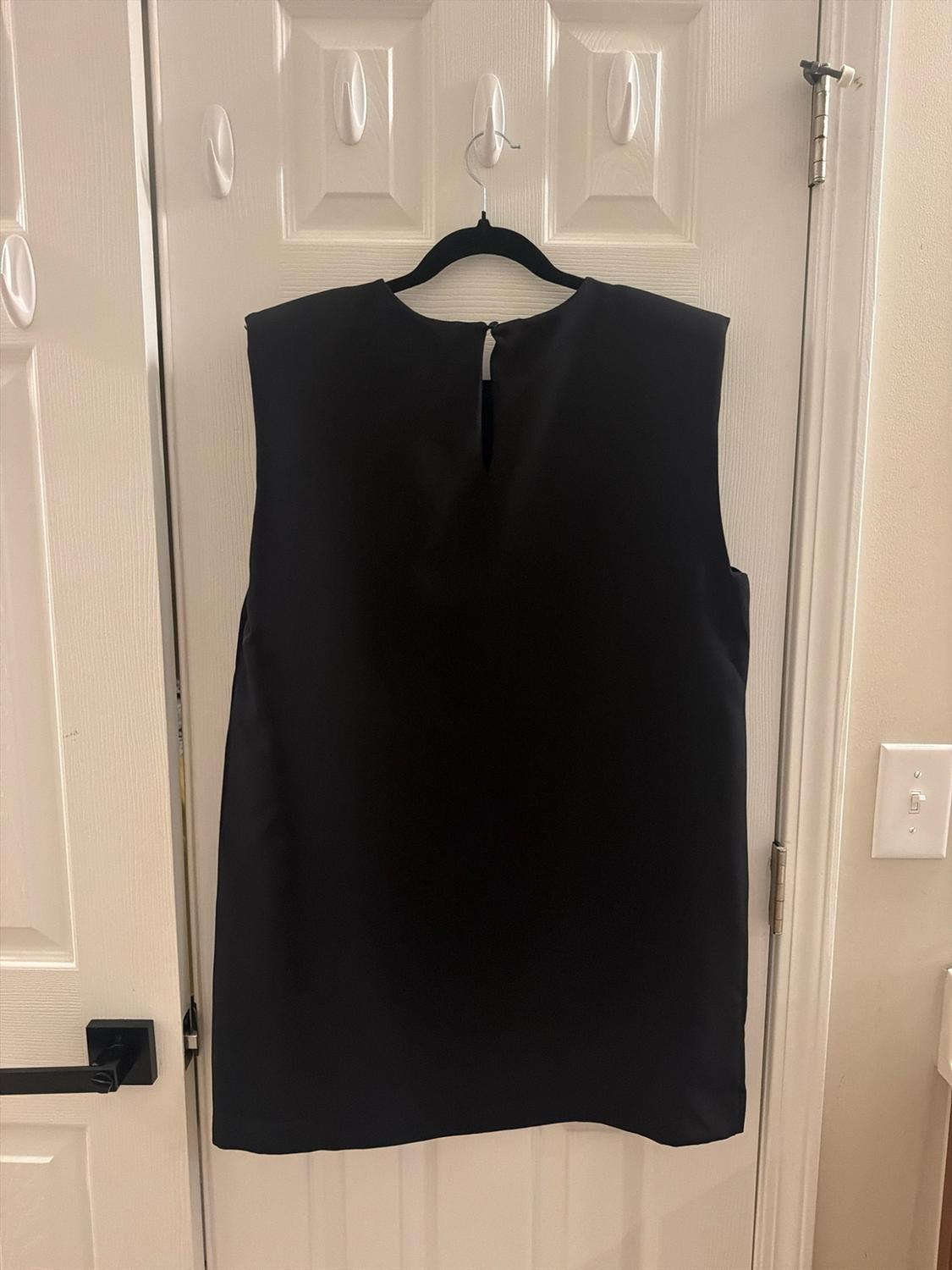 MINI DRESS WITH SHOULDER PADS - Image 4