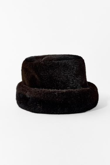FAUX FUR TURN-UP HAT - Brown by Zara