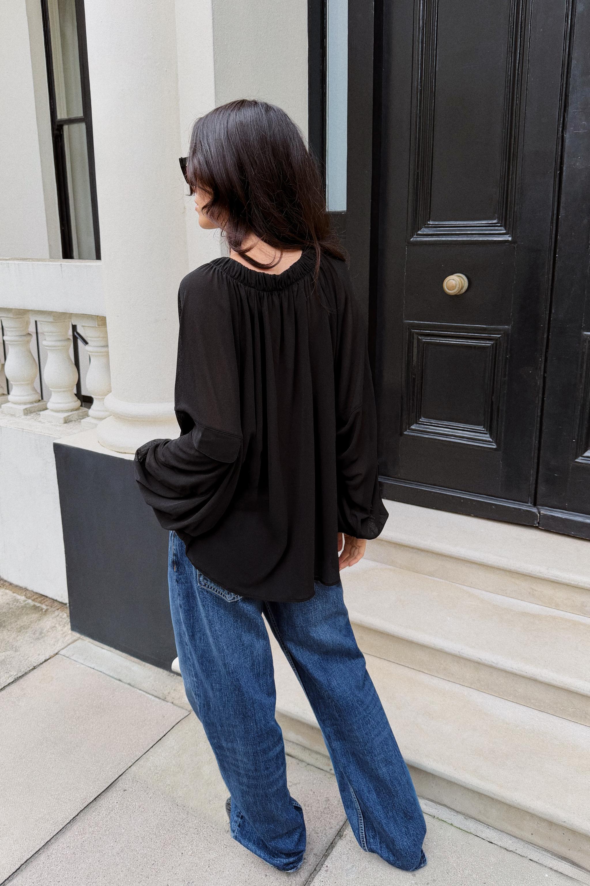 VOLUMINOUS SHEER SHIRT