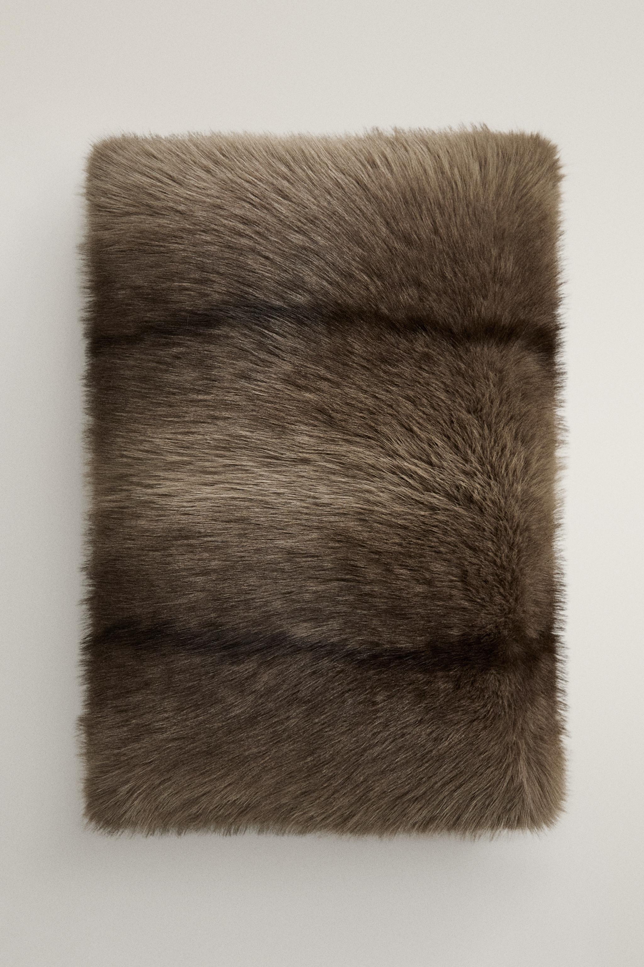 HOUSSE DE COUSSIN FOURRURE RAYURES