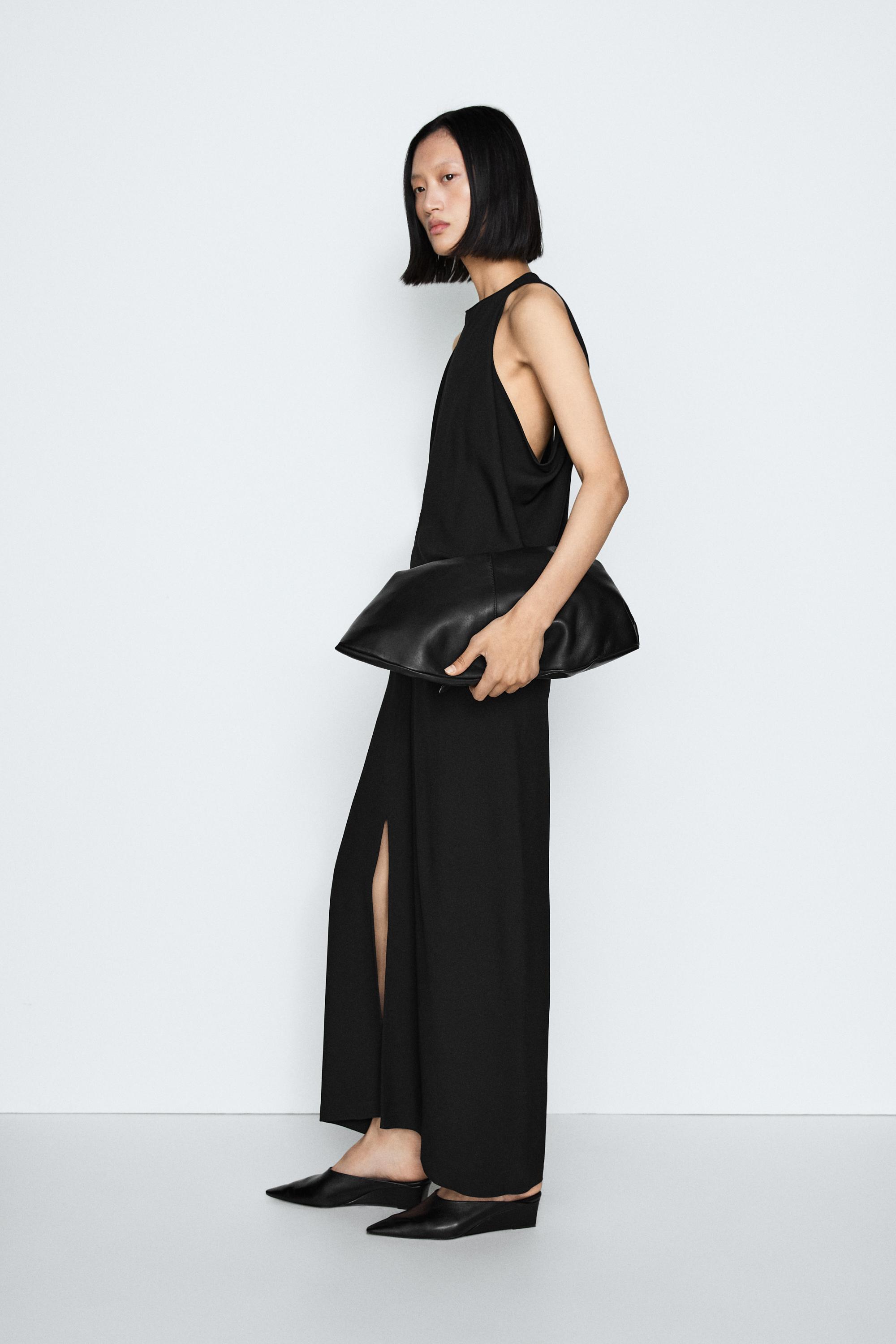 Pleated midi dress — Black