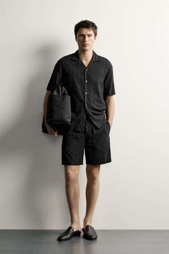 CAMISA JACQUARD GEOMÉTRICO - Negro de Zara - Imagen 0