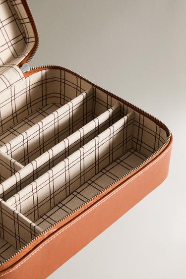 LARGE LEATHER WASH BAG WITH COMPARTMENTS - Mid-camel by Zara - Image 2